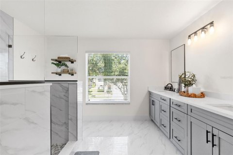 Casa en venta en Odessa, Florida, 5 dormitorios, 318.1 m2 № 2113355 - foto 19