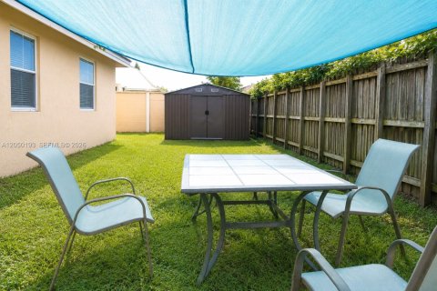 Casa en venta en Miami, Florida, 4 dormitorios, 193.24 m2 № 2286133 - foto 22