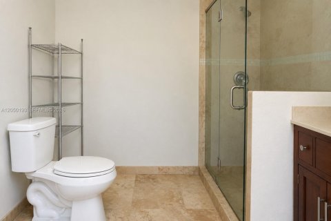 Casa en venta en Miami, Florida, 4 dormitorios, 193.24 m2 № 2286133 - foto 21