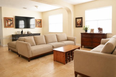 Casa en venta en Miami, Florida, 4 dormitorios, 193.24 m2 № 2286133 - foto 3
