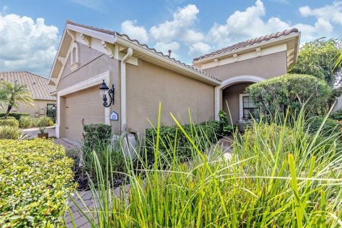 Villa ou maison à vendre à Venice, Floride: 2 chambres, 140.93 m2 № 2423660 - photo 3