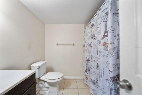 Condo in Orlando, Florida, 2 bedrooms  № 1887077 - photo 17