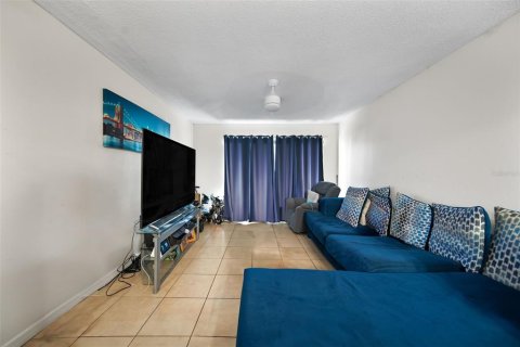 Condo in Orlando, Florida, 2 bedrooms  № 1887077 - photo 19