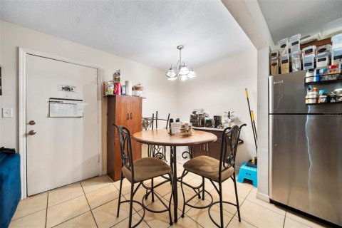 Condo in Orlando, Florida, 2 bedrooms  № 1887077 - photo 4