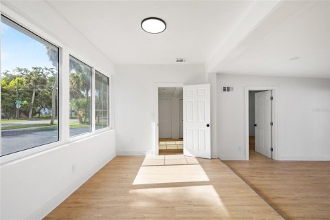 Casa en venta en New Port Richey, Florida, 3 dormitorios, 182.83 m2 № 1831487 - foto 22