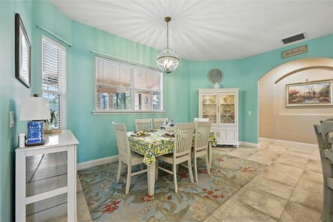 Casa en venta en Mount Dora, Florida, 6 dormitorios, 466.83 m2 № 1917068 - foto 25