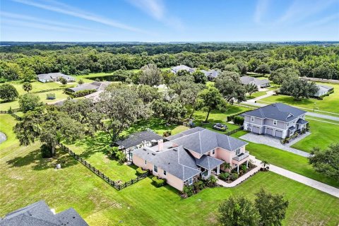 Casa en venta en Mount Dora, Florida, 6 dormitorios, 466.83 m2 № 1917068 - foto 10