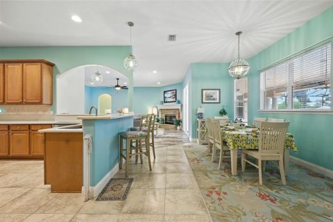 Casa en venta en Mount Dora, Florida, 6 dormitorios, 466.83 m2 № 1917068 - foto 26