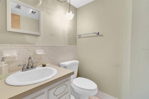 Condo in South Pasadena, Florida, 1 bedroom  № 1532809 - photo 20