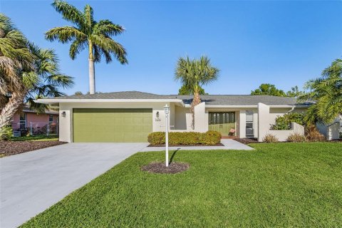 House in Fort Myers, Florida 3 bedrooms, 221.85 sq.m. № 2098980