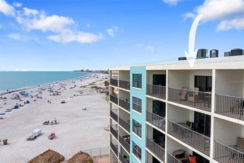 Condominio en venta en Madeira Beach, Florida, 1 dormitorio, 80.36 m2 № 1591029 - foto 4