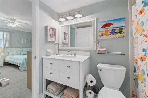 Condominio en venta en Madeira Beach, Florida, 1 dormitorio, 80.36 m2 № 1591029 - foto 20