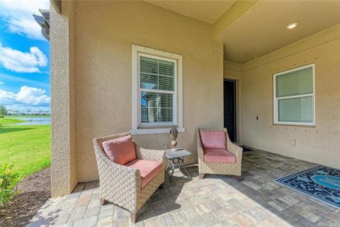 Casa en venta en Lakewood Ranch, Florida, 2 dormitorios, 155.33 m2 № 2223352 - foto 5