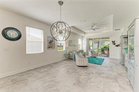 Casa en venta en Lakewood Ranch, Florida, 2 dormitorios, 155.33 m2 № 2223352 - foto 15