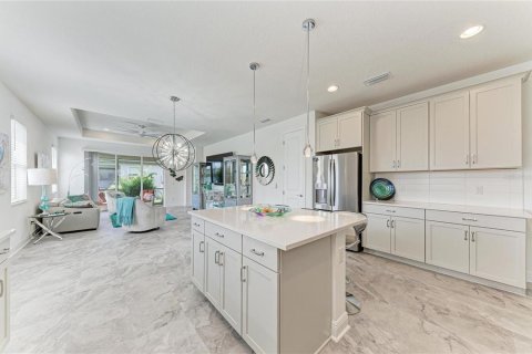Casa en venta en Lakewood Ranch, Florida, 2 dormitorios, 155.33 m2 № 2223352 - foto 11
