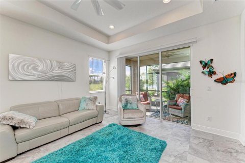 Casa en venta en Lakewood Ranch, Florida, 2 dormitorios, 155.33 m2 № 2223352 - foto 21