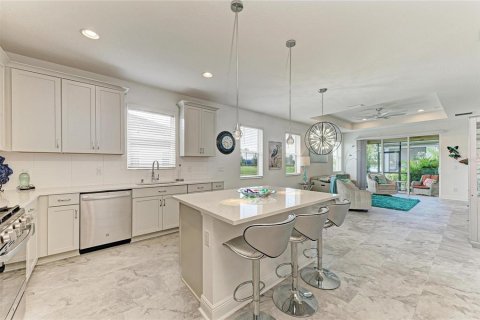 Casa en venta en Lakewood Ranch, Florida, 2 dormitorios, 155.33 m2 № 2223352 - foto 9