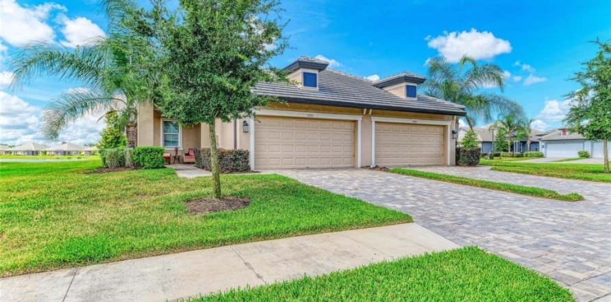 Casa en Lakewood Ranch, Florida 2 dormitorios, 155.33 m2 № 2223352