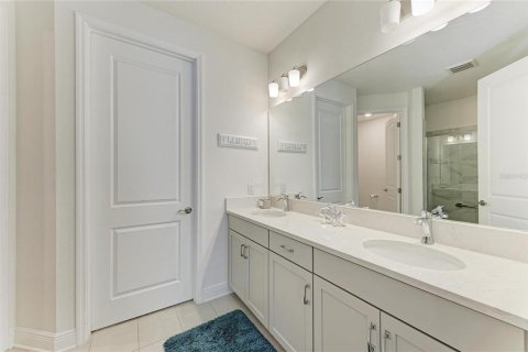 Casa en venta en Lakewood Ranch, Florida, 2 dormitorios, 155.33 m2 № 2223352 - foto 27