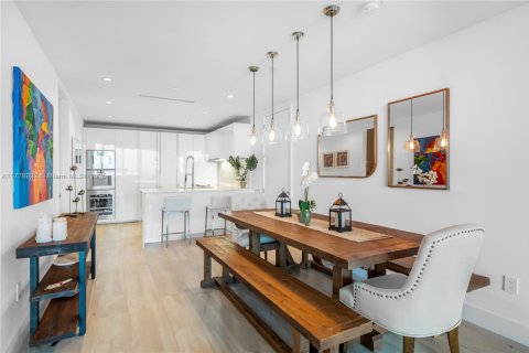 Condo in Bal Harbour, Florida, 2 bedrooms  № 1868606 - photo 5