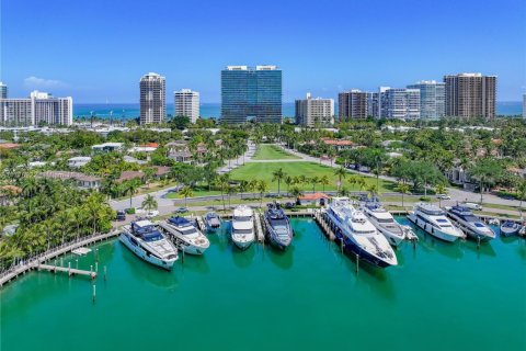 Condo in Bal Harbour, Florida, 2 bedrooms  № 1868606 - photo 1