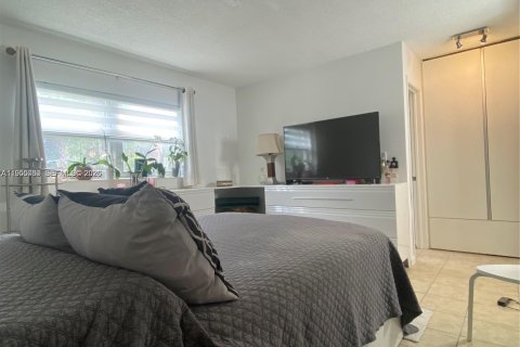 Copropriété à louer à Hollywood, Floride: 1 chambre, 55.46 m2 № 2009719 - photo 9