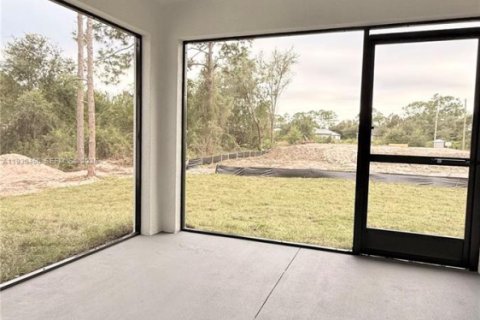 House in Lehigh Acres, Florida 3 bedrooms № 1989252 - photo 23