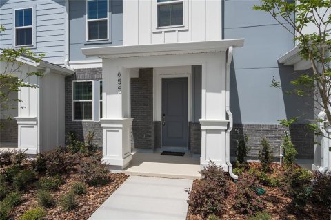 Townhouse in Oviedo, Florida 4 bedrooms, 172.52 sq.m. № 2205845 - photo 28