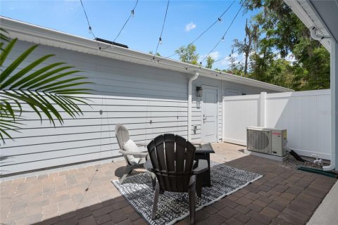 Townhouse in Oviedo, Florida 4 bedrooms, 172.52 sq.m. № 2205845 - photo 30