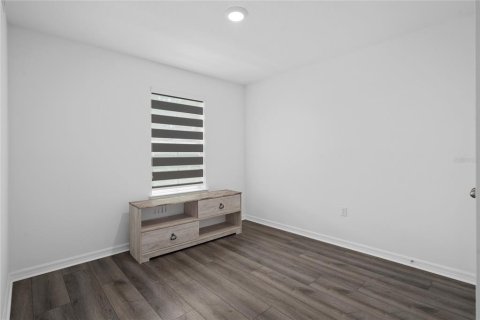 Townhouse in Oviedo, Florida 4 bedrooms, 172.52 sq.m. № 2205845 - photo 18