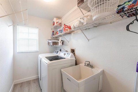 House in Punta Gorda, Florida 3 bedrooms, 188.03 sq.m. № 1680998 - photo 18