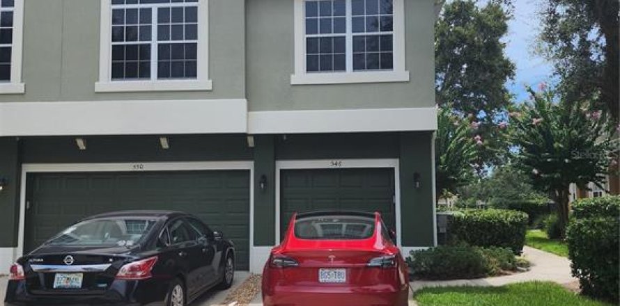 Adosado en Apopka, Florida 2 dormitorios, 131.92 m2 № 1847930