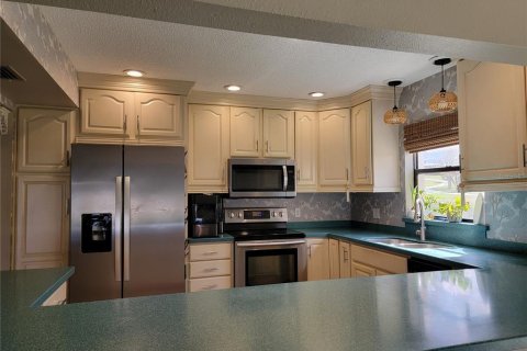 Touwnhouse à vendre à Lakeland, Floride: 4 chambres, 250.84 m2 № 2267004 - photo 23