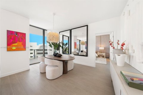 Condo in Miami Beach, Florida, 2 bedrooms  № 1856933 - photo 2