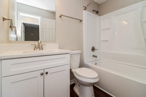 Villa ou maison à louer à Spring Hill, Floride: 3 chambres, 135.54 m2 № 2158051 - photo 14