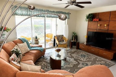 Copropriété à louer à Sarasota, Floride: 2 chambres, 95.04 m2 № 2120229 - photo 2