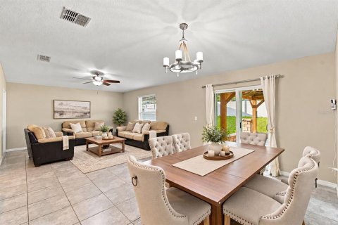 Villa ou maison à vendre à Dover, Floride: 3 chambres, 144.18 m2 № 2430300 - photo 12