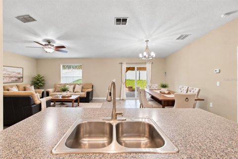 Villa ou maison à vendre à Dover, Floride: 3 chambres, 144.18 m2 № 2430300 - photo 11