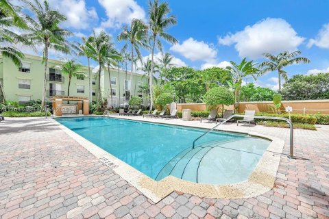 Condominio en alquiler en Hollywood, Florida, 1 dormitorio, 68.38 m2 № 2080228 - foto 13