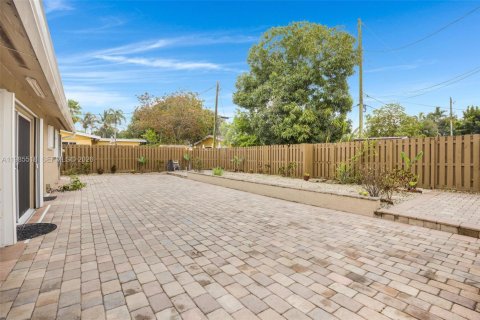 Villa ou maison à vendre à Hollywood, Floride: 3 chambres, 106.28 m2 № 2048167 - photo 30