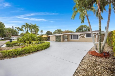 Villa ou maison à Hollywood, Floride 3 chambres, 106.28 m2 № 2048167