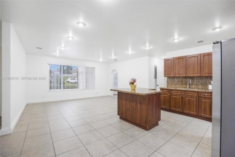 Villa ou maison à vendre à Hollywood, Floride: 3 chambres, 106.28 m2 № 2048167 - photo 6