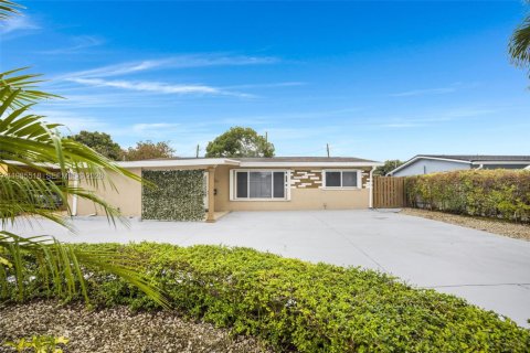 Villa ou maison à vendre à Hollywood, Floride: 3 chambres, 106.28 m2 № 2048167 - photo 3