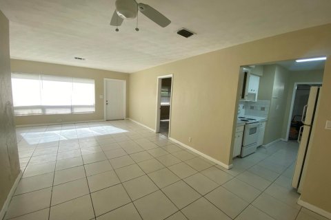 Casa en venta en Fort Lauderdale, Florida, 4 dormitorios, 116.78 m2 № 2388431 - foto 13