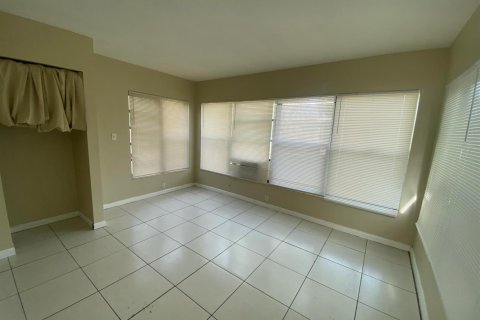 Casa en venta en Fort Lauderdale, Florida, 4 dormitorios, 116.78 m2 № 2388431 - foto 14