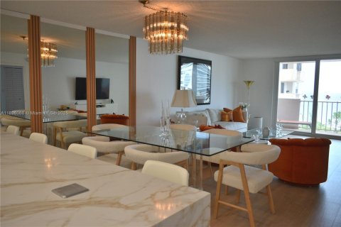 Снять в аренду кондоминиум в Халландейл-Бич, Флорида 1 спальня, 120.77м2, № 1947950 - фото 5