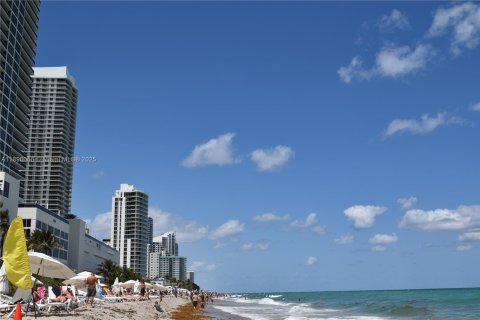 Снять в аренду кондоминиум в Халландейл-Бич, Флорида 1 спальня, 120.77м2, № 1947950 - фото 20