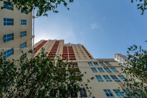 Condo à Miami, Floride, 3 chambres  № 2044591