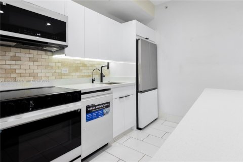 Copropriété à vendre à Doral, Floride: 3 chambres, 192.31 m2 № 2169684 - photo 13