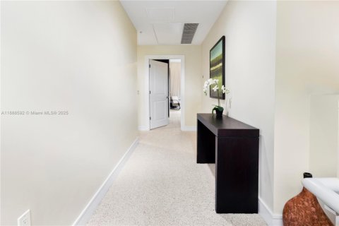 Copropriété à vendre à Doral, Floride: 3 chambres, 192.31 m2 № 2169684 - photo 19